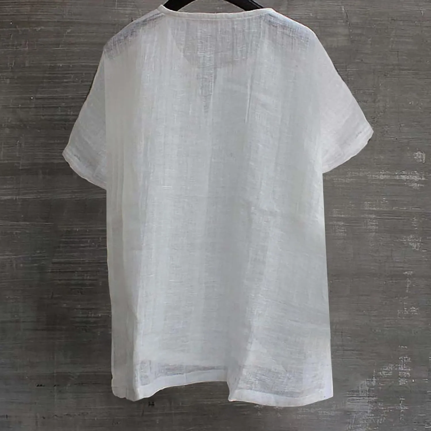 Mens Summer Linen Tees Shirts for Men Casual 2025 Loose Fit Athletic Tops Cute V Neck Tee Shirts Going Out Dressy
